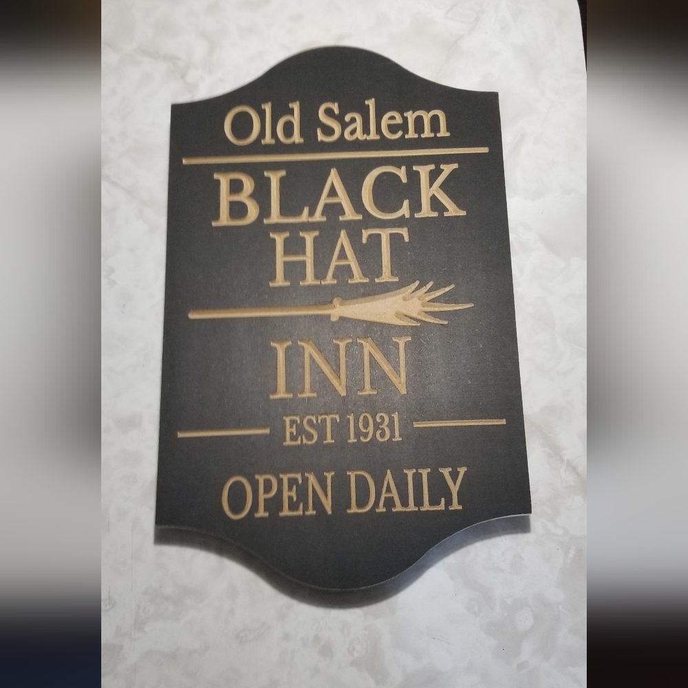 Black Hat Inn Salem Ma Mass Massachusetts Sign Happy Halloween - Picture 2 of 7